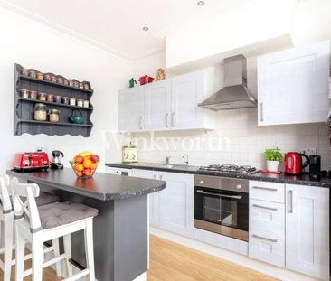 First Floor Flat, Kingsley Road, London, N13 - Photo 1