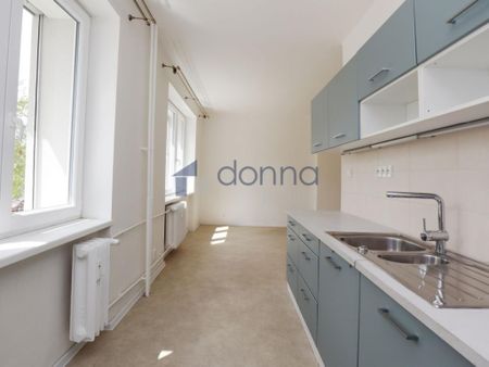 Pronájem bytu 1+kk 36 m2 - Fotografie 2