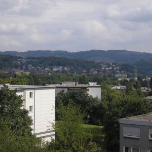 Wohnen mit Aussicht – Hochgelegene Wohnung mit Weitblick in Hohenlimburg - Photo 2
