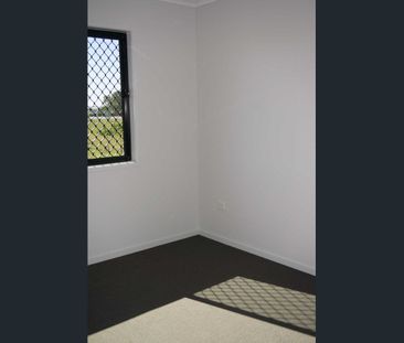 9/2 Makybe Diva Dr, Ooralea, Qld 4740 - Photo 3
