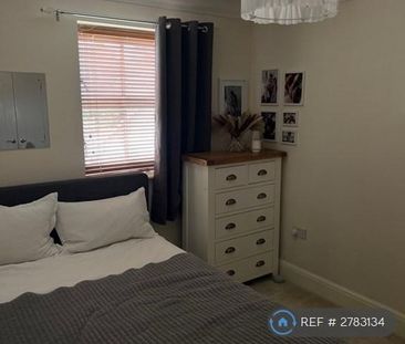 3 bedroom terraced house to rent - Photo 4