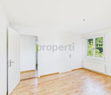 Frisch renovierte 4.5-Wohnung mit grosser Terrasse an ruhiger Wohnl... - Photo 6