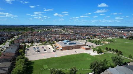 For Lease - 3424 Angel Pass Drive, Mississauga, Ontario - Photo 3