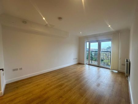 Heath Road, Twickenham, TW1 flat to rent - Photo 4