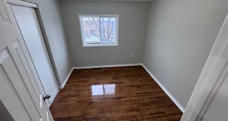 56 Sydenham Wells Barrie | $2350 per month | Plus Heat | Plus Water | Plus Hydro - Photo 3