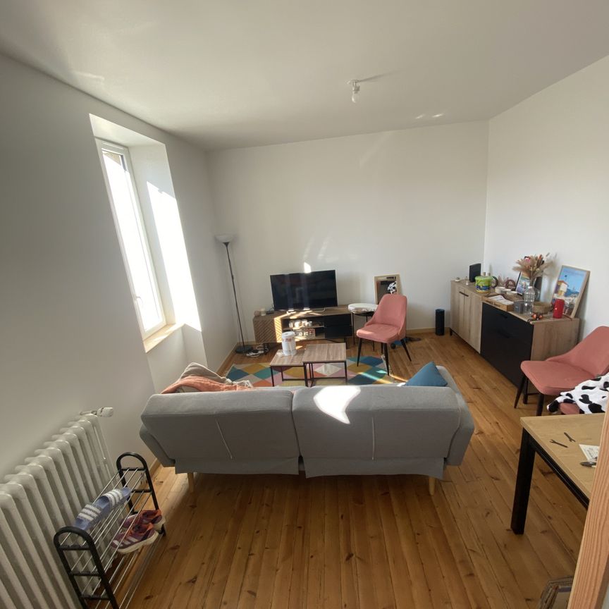Location Maison 4 pièces 56m² COGNAC 16100 - Photo 1