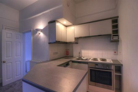 Greenhill, Evesham - Photo 2