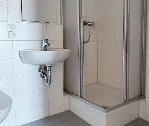 Einbauküche, große 3 Zimmer, Balkon, frisch saniert, Aufzug - Photo 6