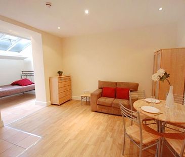 1 Bed - Southwell Gardens, London - Photo 4