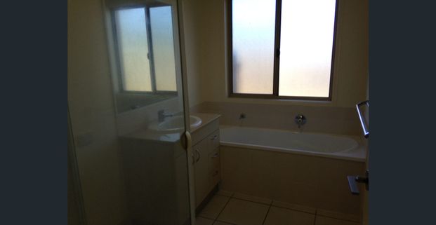 Large Design! Open Plan! - Photo 1