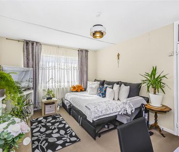 2 bedroom maisonette to rent - Photo 1