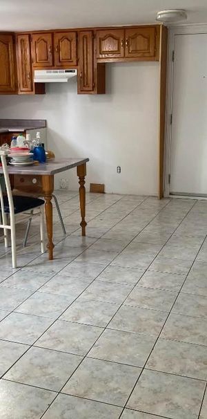 Beau 4 et demi a Brossard - lumineux demi sous sol - libre immédiatement - Photo 1
