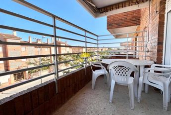 APARTMENT FOR RENT WITH 3 BEDROOMS AND 2 BATHROOMS