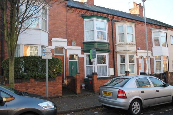 3 bedroom terraced house to rent - Photo 1