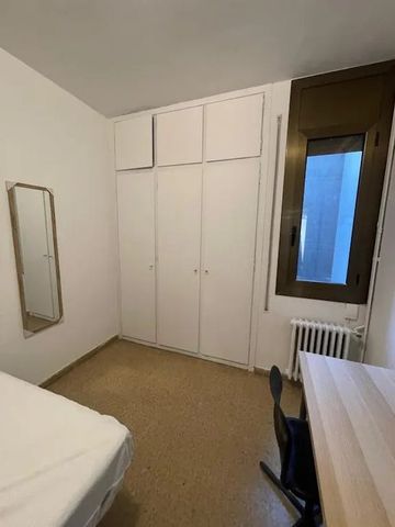 Carrer de Mallorca, Barcelona, Catalonia 08036 - Photo 5