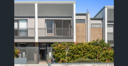 Bright, modern, and made for easy living. - Photo 3