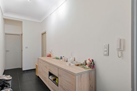 2 slaapkamer appartement (79m²) met terras op centrale ligging te Mortsel! - Foto 2