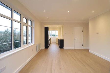 Edgware Court, Edgware, Middlesec, HA8 - Photo 2