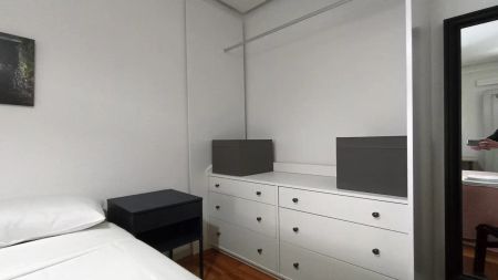 Room in shared apartment in Madrid - Photo 2