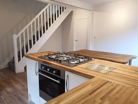 South View, Taffs Well, Cardiff, CF15 - Photo 4