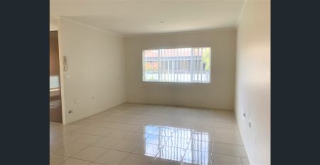 2 Bedroom Apartment - Photo 3