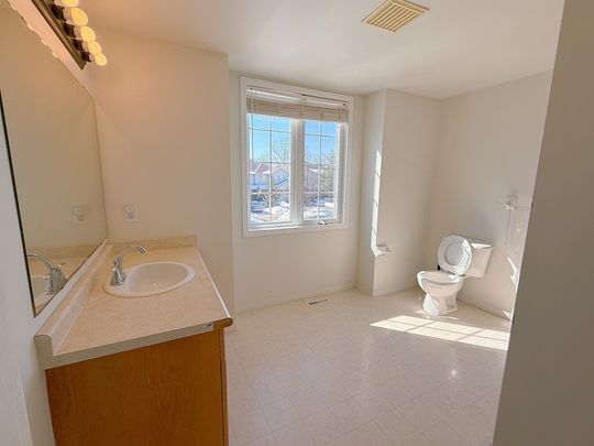 For Lease - 360 PASTERN Street N/A, Waterloo, Ontario - Photo 1