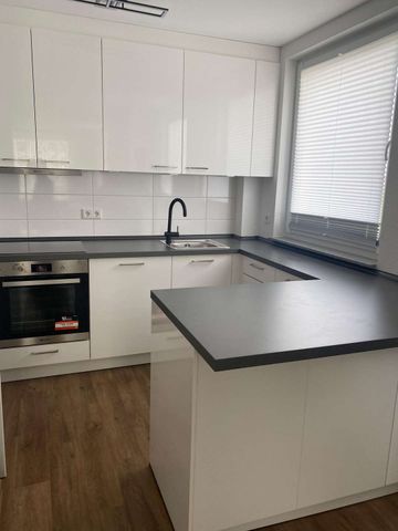 Attraktive 2-Zimmer-Wohnung mit offener Wohnküche und großzügien Balkon in Laatzen! - Photo 5