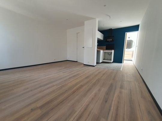 Location Appartement 1 pièce 25m² MARTIGUES 13500 - Photo 1