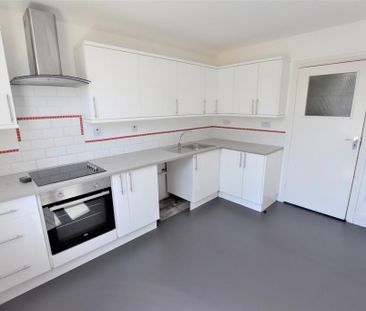 3 bedroom apartment to rent - Photo 1
