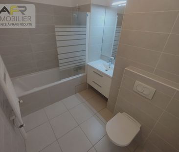 Location Appartement 4 pièces 81m² - Photo 4