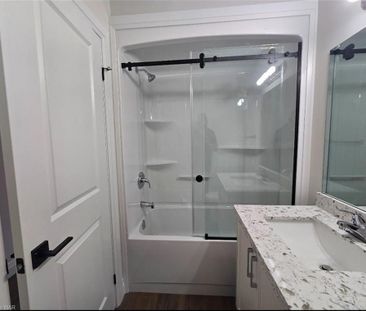 For Lease - 16 Warren Tr Trail, Welland, Ontario - Photo 5