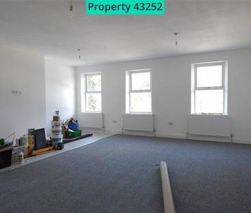 2 bedroom end of terrace house to rent - Photo 4