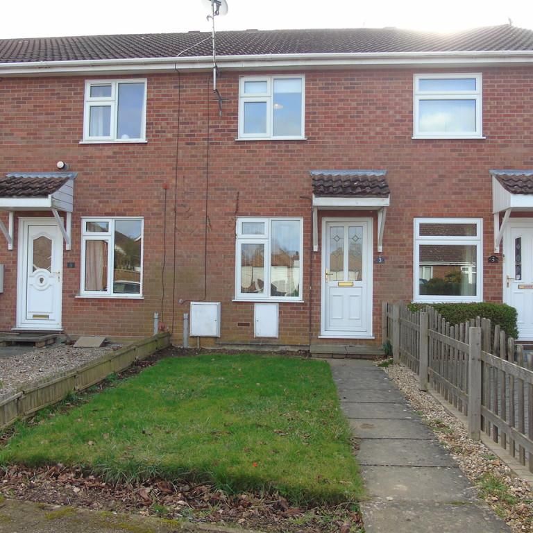2 bedroom terraced house to rent - Photo 1