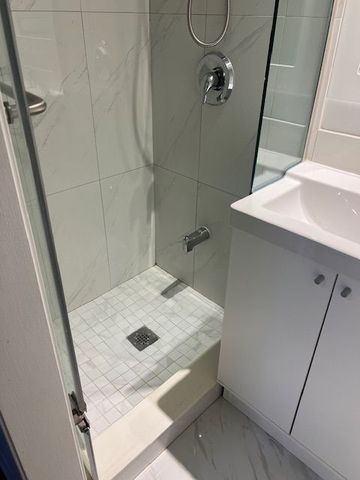 For Lease - 2 Grittani Lane, Toronto, Ontario - Photo 4