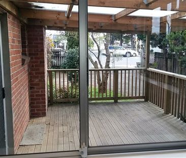 Solid Family Home - Photo 6