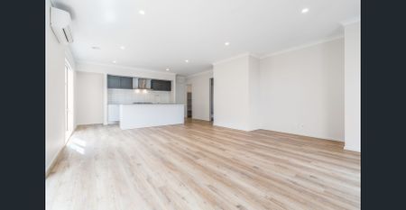 Spacious Family Living in the Heart of Armstrong Creek - Photo 5