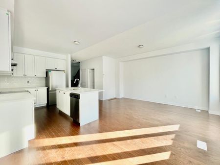 For Lease - 83 Milady Crescent, Barrie, Ontario - Photo 4