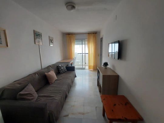 Apartamento de alquiler en Calle Sagitario, Parque de la Paloma - Photo 1