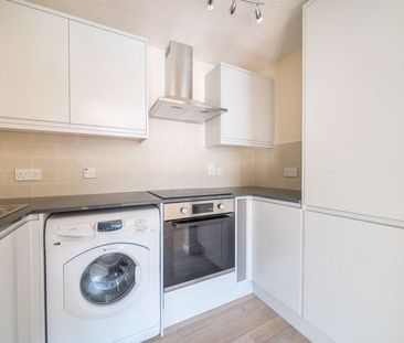 Woodfield Close Tangmere, Chichester - 1 bedroomProperty for lettin... - Photo 6