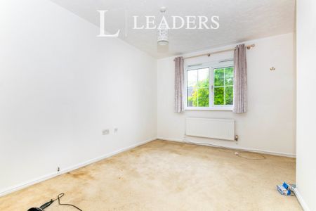 2 bedroom house to rent Leander Drive, PO12 - Photo 4