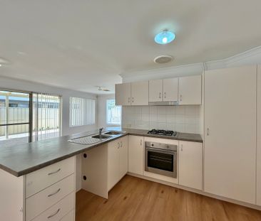 Refreshed Modern 4 x 2 Family Home! - Photo 4