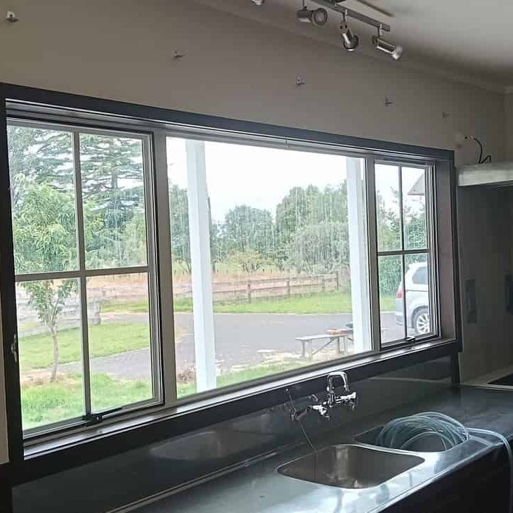 Large 4 Bedroom Home in Ngahinapouri - Photo 1