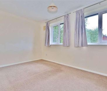 Beta Road, Woking, Surrey, GU22 - Photo 1