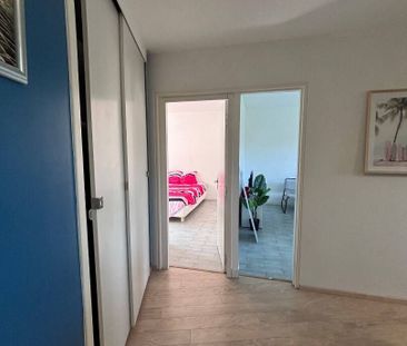 82m² 3 chambres place de parking meublé équipé - Photo 4