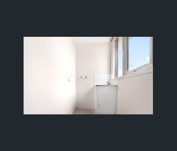 9/887 Toorak Road, Camberwell, Vic 3124 - Photo 2