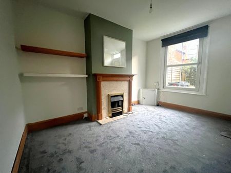 Clewer Fields, Windsor, SL4 - Photo 5