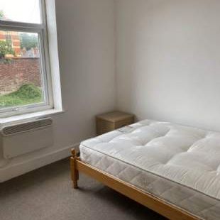 3 bedroom property to rent in Manchester - Photo 1