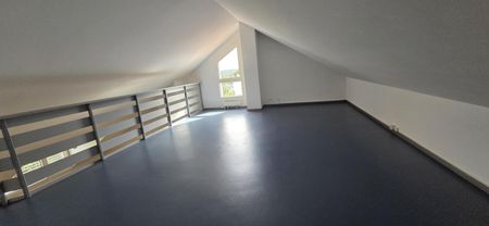 Appartement de 4 pièces en duplex au 3ème étage - Photo 2