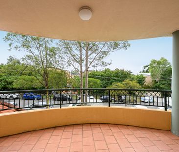 NORTH FACING RENOVATED APARTMENT - Photo 6