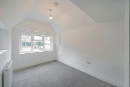 7 bedroom detached house to rent - Photo 4